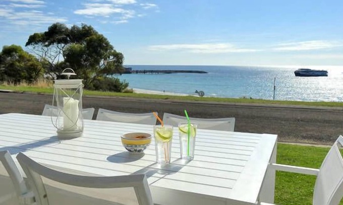 Penneshaw House | Millpond - Penneshaw Beach