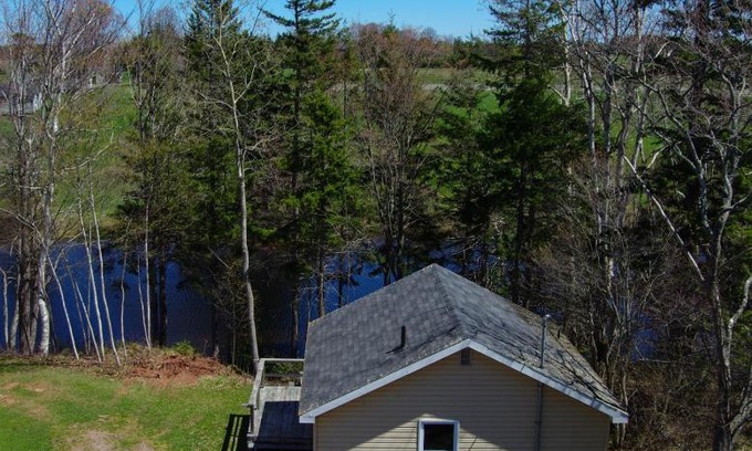 Brackley Beach Ski Chalet | Millstream Cottages