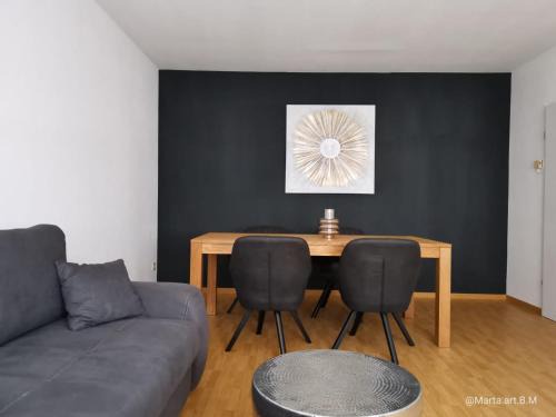 Historic Downtown Apartment | Milonia 3