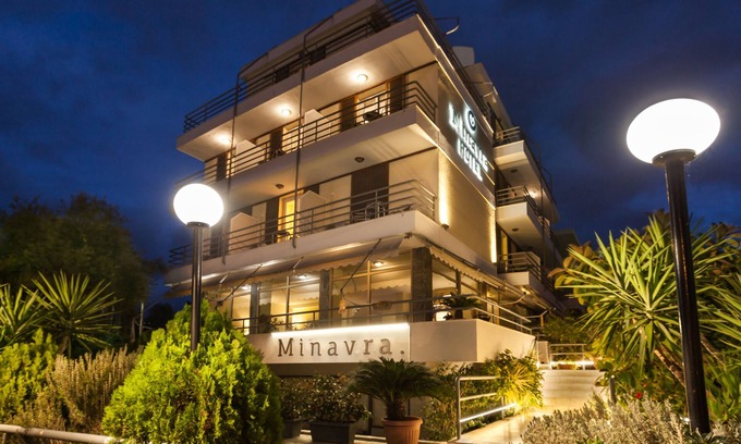 Voula Hotel | Minavra Hotel