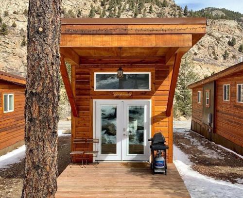 Idaho Springs House | Miners Cabin at Base Camp Lodging Company