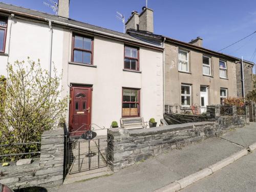 Rhiwbryfdir House | Miners Cottage