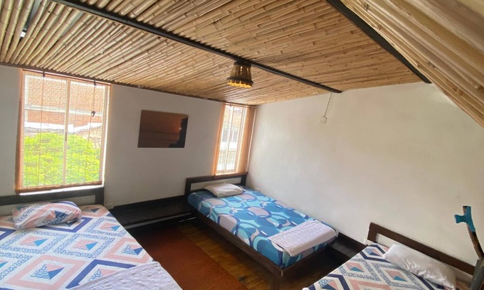 Cali Apartment | Mini House with WiFi in Cali