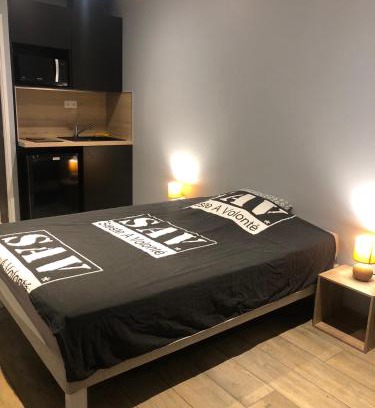 Aurillac Apartment | Mini Studio avec Terrasse