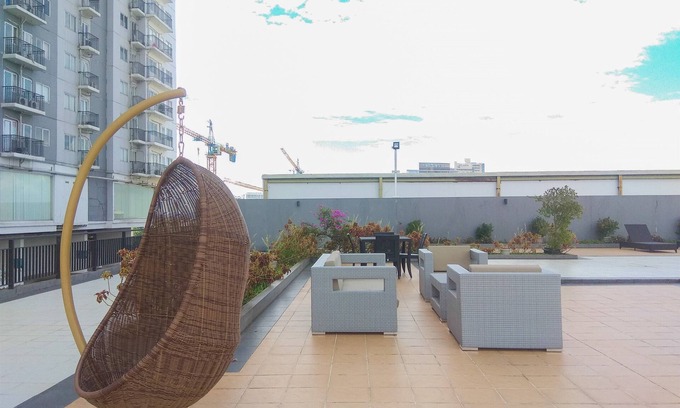 Depok Condo | Minimalist Studio Park View Condominium Apartment near Mall