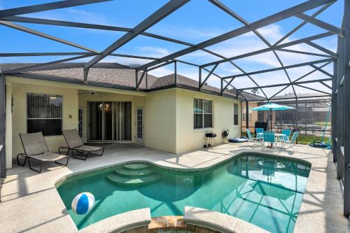 Haines City House | Minniehaha Castle Retreat home