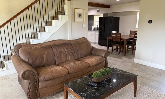 Argyle Apartment | Minutes off I-35W - close to all the area attractions!