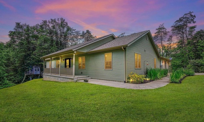 Creola Cottage | Minutes to Caves! Private Woods! Game Room & Media Room! Great for Get-togethers