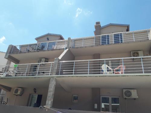 Prcanj Apartment | Mir