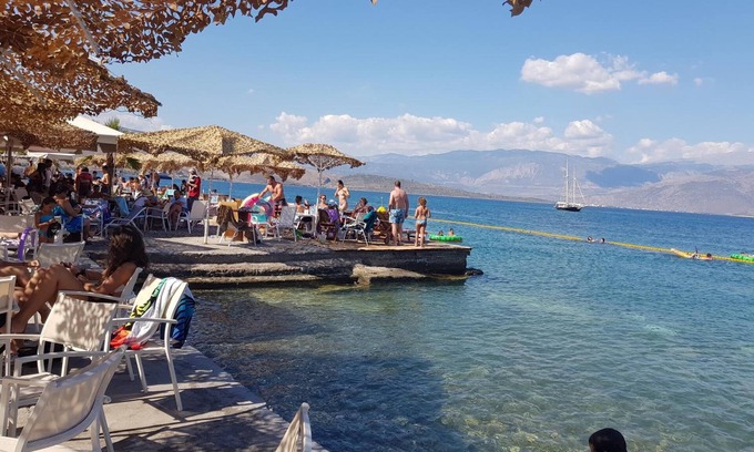 Galaxidi House | Mira Mare Hotel