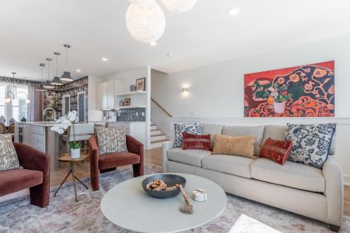 Talbot's Corner House | Mira & Milo at The Lucy by Stay Local Nashville