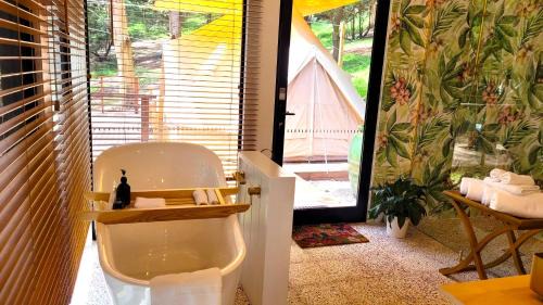 Trafalgar South Other | Mirador Springs Retreat - Supa Luxe Glamping