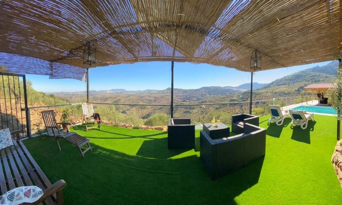 El Gastor House | Miralvalle