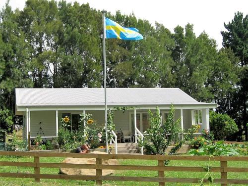 Miranda House | Miranda Orchard Cottage