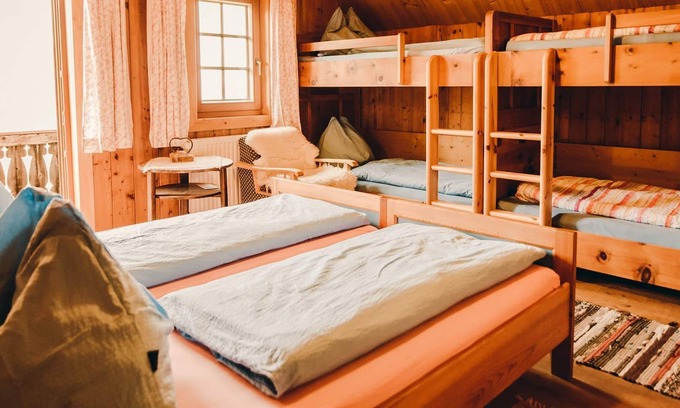 Millstatt Cabin | Mirnock - 6-bett Familienzimmer mit Ostbalkon - Alexanderhütte