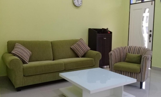 Marang House | Mirza Homestay Marang