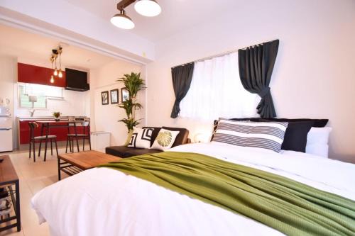 Onna Apartment | Mishuku Onna101