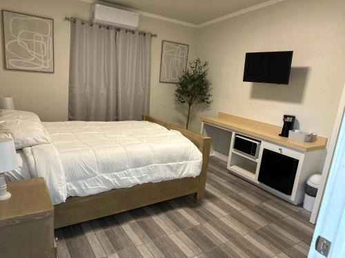 Ensenada Apartment | Mision Ferrer Hotel