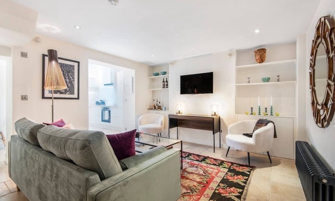 Bayswater Condo | Miss Westside Story - by Out of Office Lifestyle
