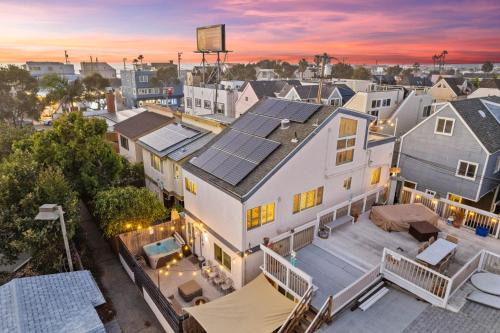 Mission Beach Villa | Mission Beach 3BR Gem Rooftop Patio and Hot Tub