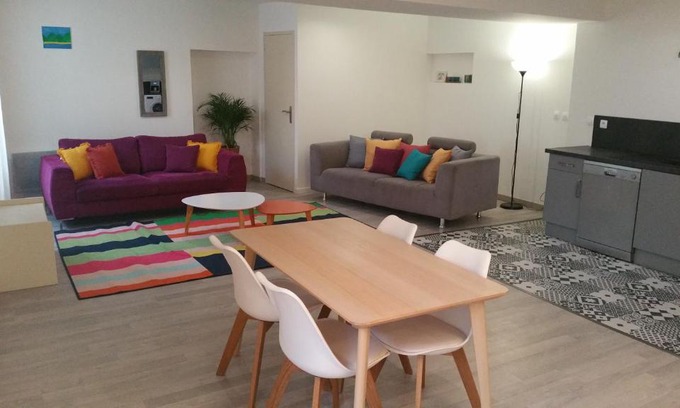 Saint-Jean-de-Fos Apartment | Mistral