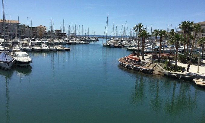 Frejus Plage Apartment | Mistral Gagnant