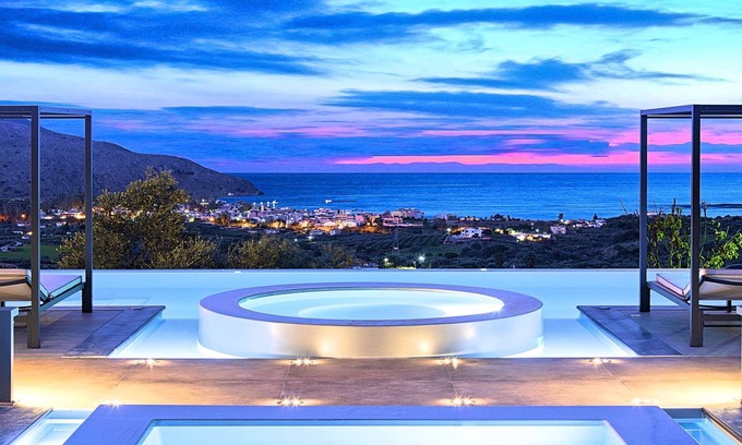 Mathes House | Mistral Suite Heated Pool