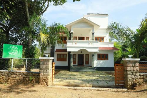 Udumbanchola Villa | Misty Village