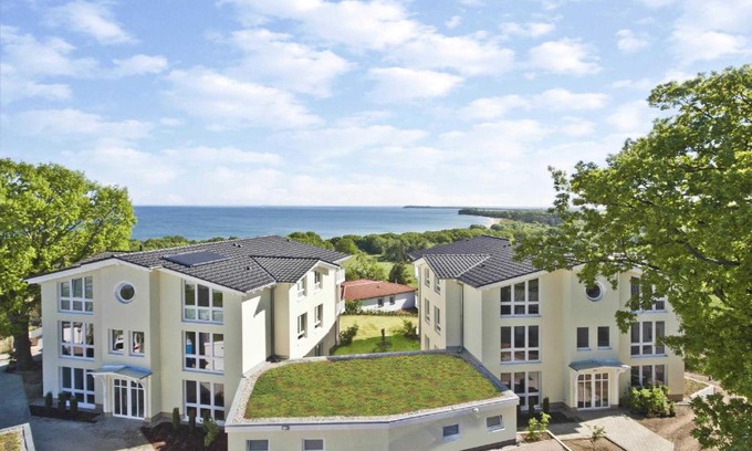 Gohren Apartment | mit Meerblick und Terrasse, gratis Nutzung vom AHOI Erlebnisbad und Sauna in Sellin - Meeresblick FeWo 68