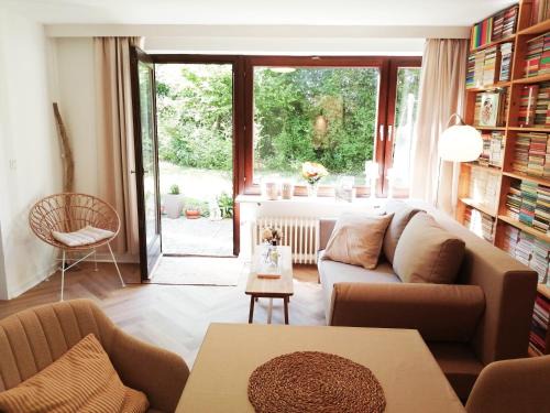 Eutin Apartment | Mitten im Grünen - Apartment mit Wohlfühlcharakter in Stadtrandlage