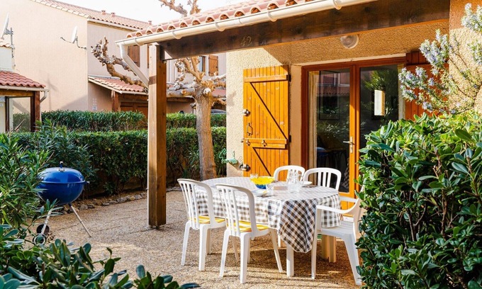 Narbonne-Plage House | MM42 : 3-room villa with terrace and WLAN