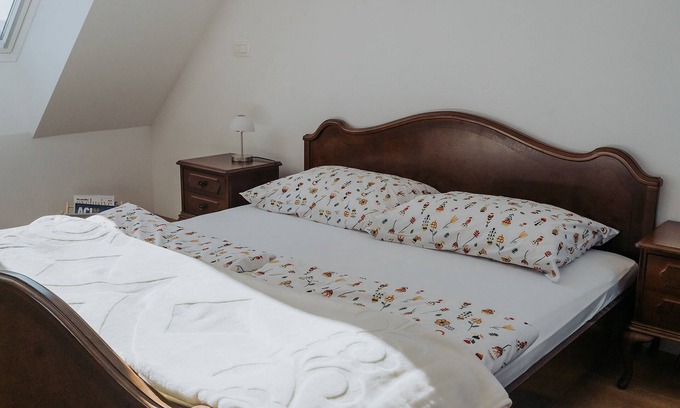 Dobrova-Polhov Gradec Apartment | Možinetova Hiša - Apartment 4