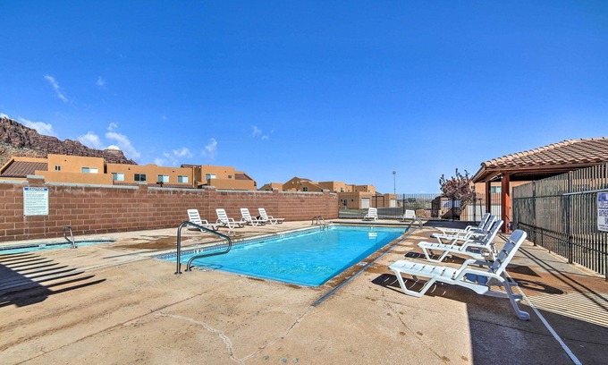 Moab South Valley Apartment | Moab Townhome w/Patio - 11 Mi. to Arches NP!
