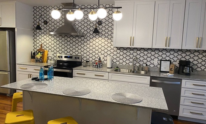 Moberly Apartment | Moberly's Designer Loft In Historic Downtown