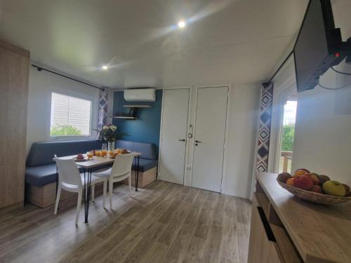 Saint-Antoine-de-Breuilh Apartment | Mobil-home 4pers avec terrasse