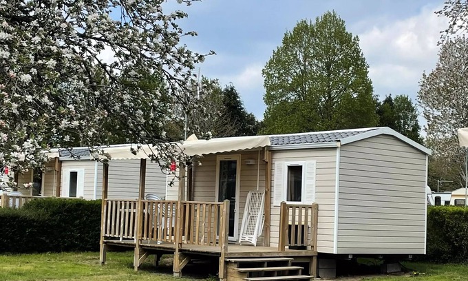 Pont-Scorff House | Mobil-Home 3 Rooms 4 People Without Sanitary (2 adults and 2 children -40 kgs)