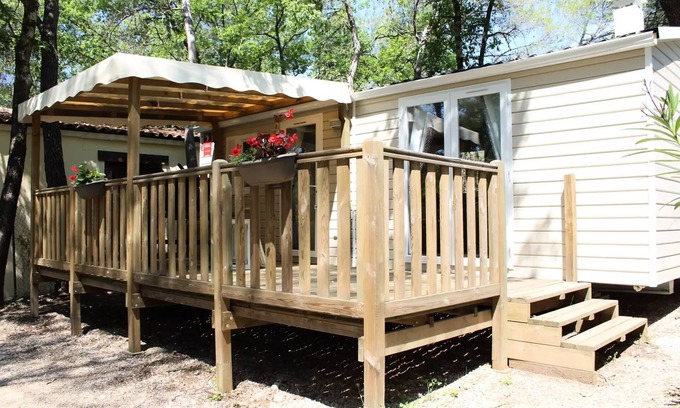 Saint-Paul-en-Foret House | Mobil Home Confort 29m² 2 bedrooms with air conditioning 4 persons