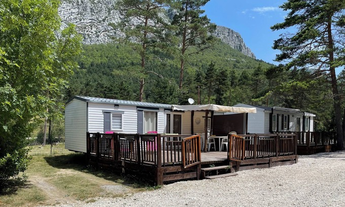 Saint-Auban House | Mobil Home Dans un Camping en Pleine Nature