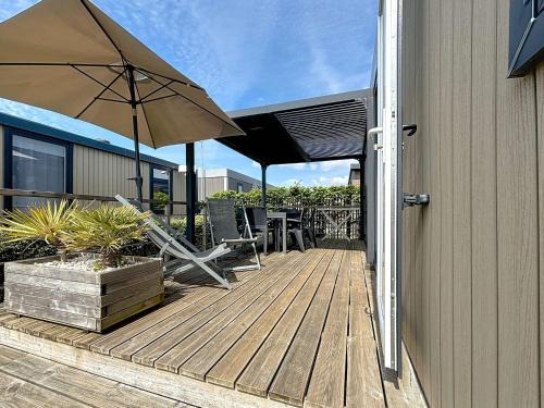 Jullouville-les-Pins House | Mobil-home Grand Confort 4 pers, 2 chambres, 1 sdb, clim, terrasse & parking, à 200m de la plage - FR-1-361A-2