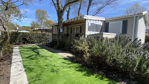 Gastes Other | Mobil Home Premium avec vue sur le lac