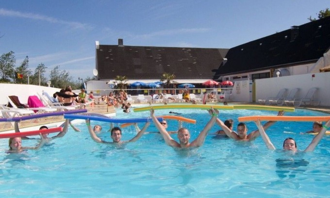 Bernieres-sur-Mer House | MOBILE HOME 8 PEOPLE IN CAMPSITE CLOSE TO THE SEA