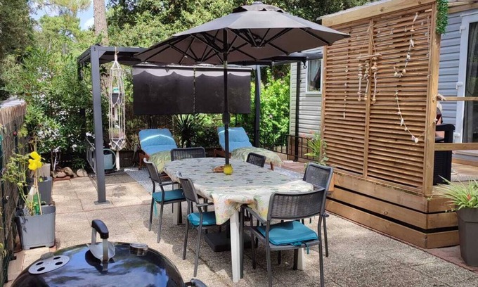 La Tranche-sur-Mer House | Mobile home 40m² outside the campsite 700m from the sea