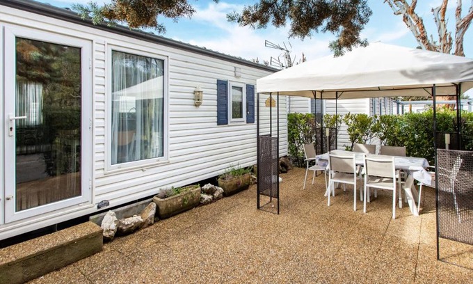 La Londe-les-Maures House | Mobile Home in Var near Miramar Beach