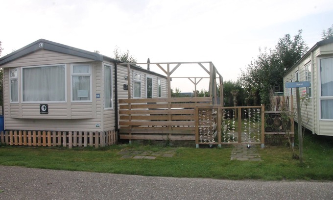 Wemeldinge Ski Chalet | Mobilehome Chaletz Zeeland Camping Linda Wemeldinge Kinderfreundlich