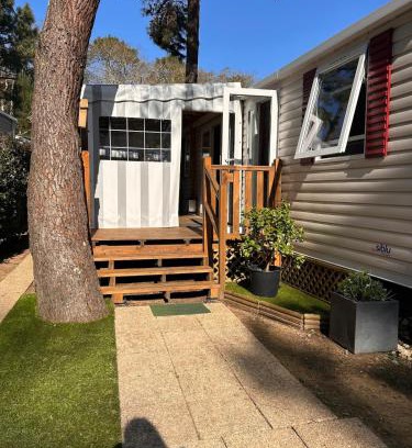 Saint-Brevin-les-Pins House | Mobilhome Calme 6 Personnes Camping Pierre Couché