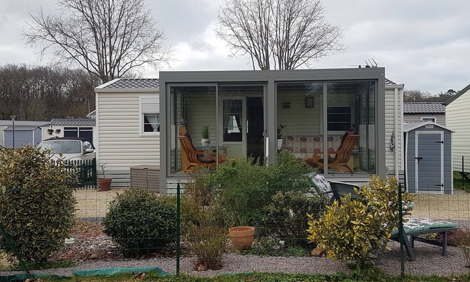 Dinard House | Mobilhome - Domaine Privé Ouvert Toute L'année - Piscine Chauffée et Tennis