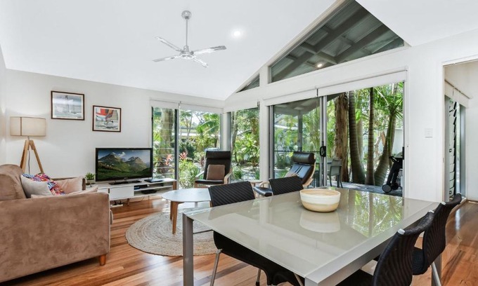 Boomerang Beach House | Mobys Beach house 11