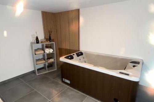 Modave House | Modav'enture