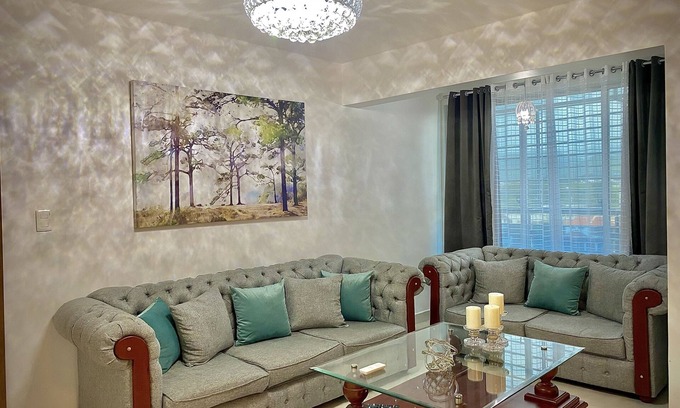 Santiago de los Caballeros House | Modern APT Newly Furnished with wifi/pool/gym!