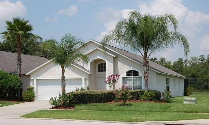 Lake Berkley House | Model Pool Home with Unobstructed Pool Sun